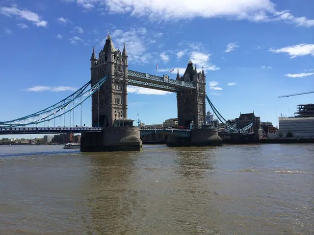 United States and China initiate talks to address trade disagreements once more