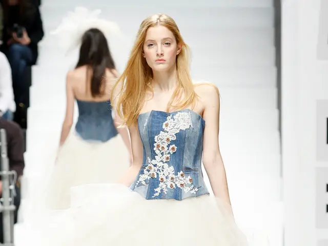 Empowering fashion entrepreneurs worldwide via knowledge, personal experience, and a global...