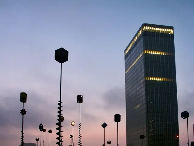 Plummeting CFA Romania's macroeconomic confidence indicator in June raises concerns about the risk...