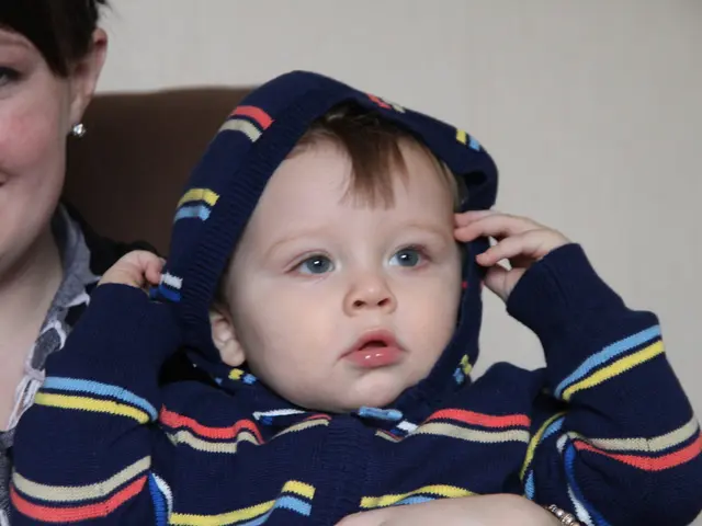 In UAE, is it possible for a woman to seek visa sponsorship from her former spouse following a...