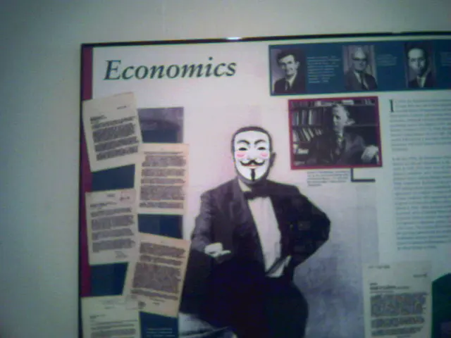 Corrupt Businessman Gave Bribes to Federal Security Officer