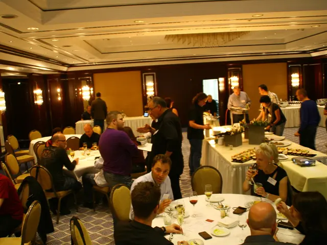 Struggling survival for self-governing eateries