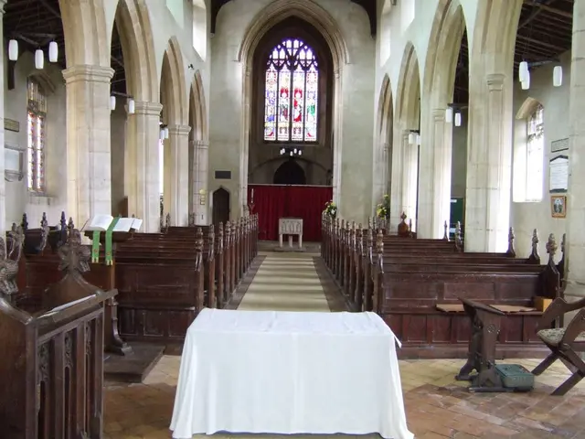 Reduction of 8.9 billion dollars from the budget bill: government