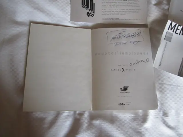 Paper sector assumes public governance, now under the direction of a baller.