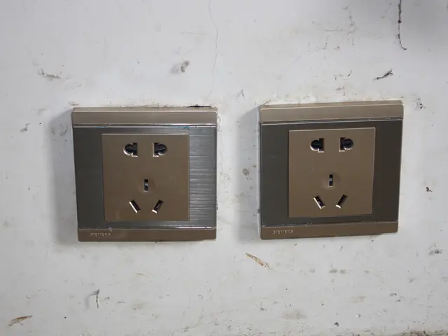 U.S. Issues Threat of Secondary Penalties Due to Continued Oil Dealings with Russia by India