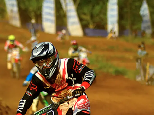 Focus on Motorcyclists and Scooter Riders